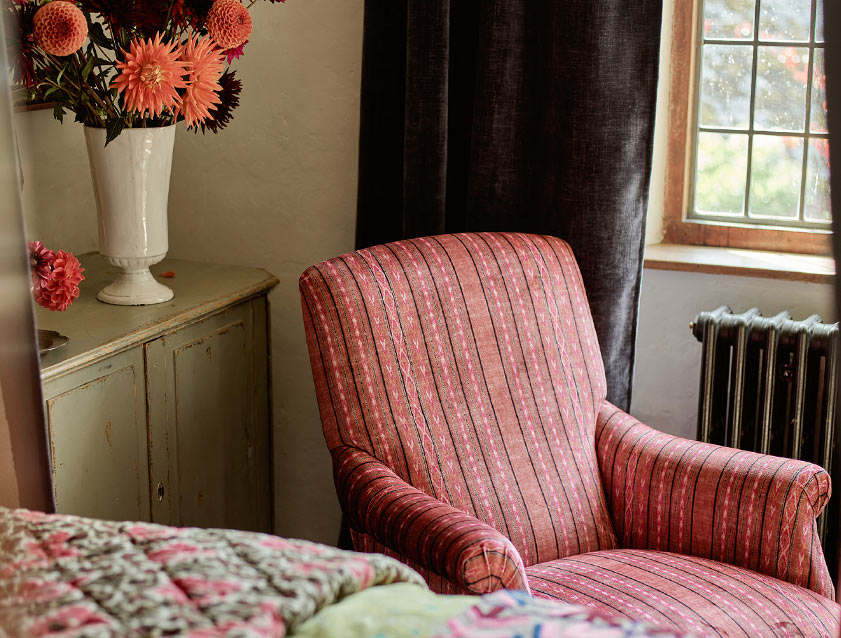 Snape Chair in V&A Threads of India Opulent Velvets Andhra Weave Flame fabric detail